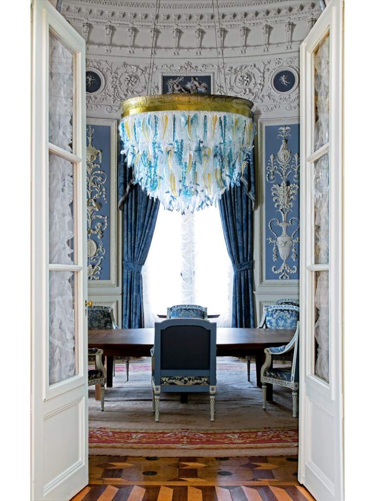 KROONLUCHTER_Provinciehuis_NH_-_Haarlem_2009_WEB